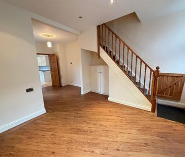 3 bedroom terraced house to rent - Photo 2