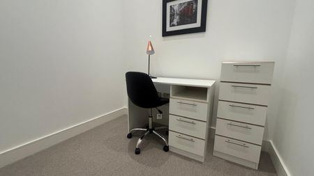 Atria House, Berkshire, SL1 - Photo 4