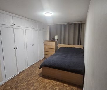 2 Bed Flat, Redbridge Lane East, IG4 - Photo 3