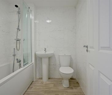 2 bedroom Terraced House to rent in Elm Road, Blaydon-On-Tyne, Tyne... - Photo 6
