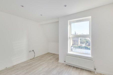 1 Bedroom Flat To Let - Photo 5