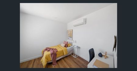 Low Maintenance rental in a Prime Location! - Photo 2