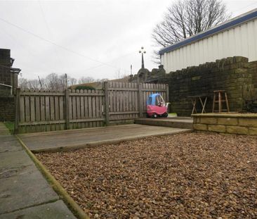 2 bedroom terraced house to rent - Photo 3