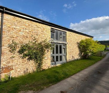 2 bedroom semi-detached house to rent - Photo 2