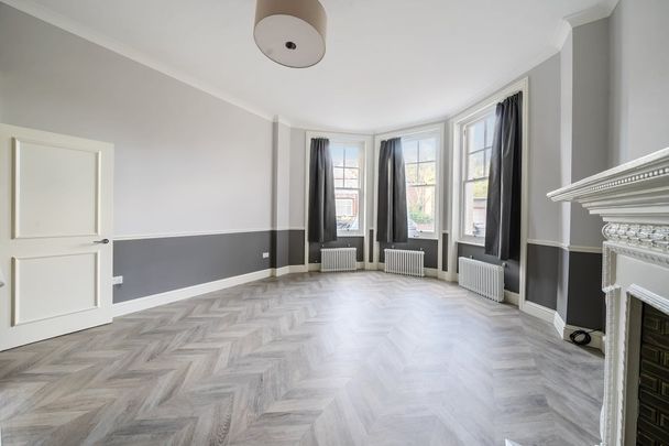 3 bedroom flat to rent - Photo 1