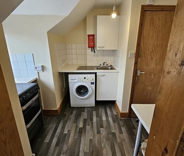 Studio Flat, Sutherland Road, N17 - Photo 2