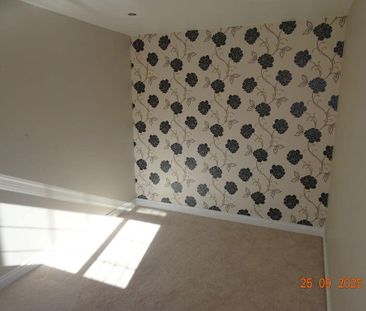 4 bedroom detached house to rent - Photo 5