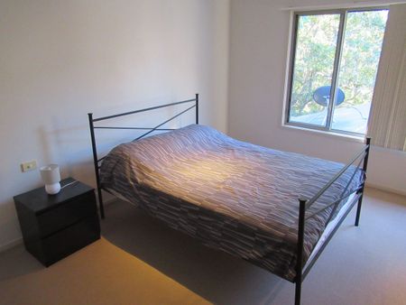 Privacy Plus - Quality Townhouse! - Photo 4