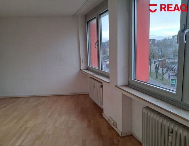 Studis aufgepasst! Einzimmerwohnung mit großer Fensterfront mitten in der Innenstadt! - Photo 1