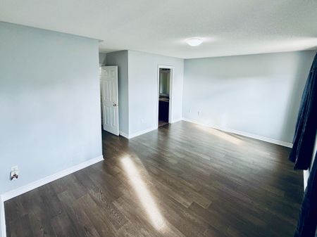 For Lease - 93 Frenchpark Circle, Brampton, Ontario - Photo 5