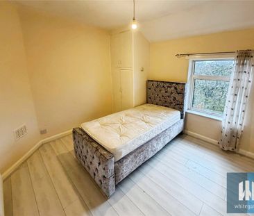 Highroadwell Lane, Highroadwell, Halifax, HX2 - Photo 4