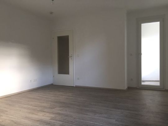 *** 2 Zimmer zzgl. Mansarde + Gäste-Duschbad in ruhiger Grünlage! *** - Photo 1