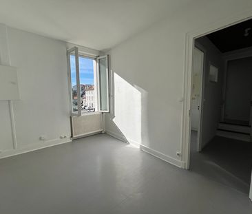 Location Appartement 3 pièces 52m² - Photo 4