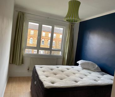 Room in a Shared Flat, Shore House, SW8 - Photo 2