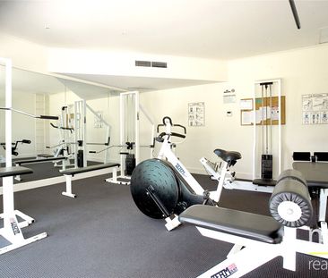 80/632 St Kilda Road - Photo 4