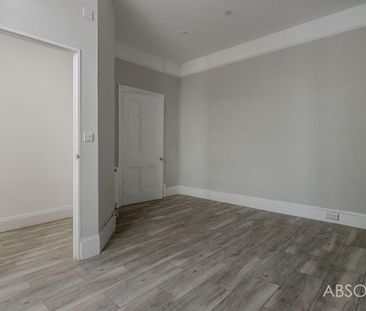 4 bedroom terraced house to rent - Photo 6