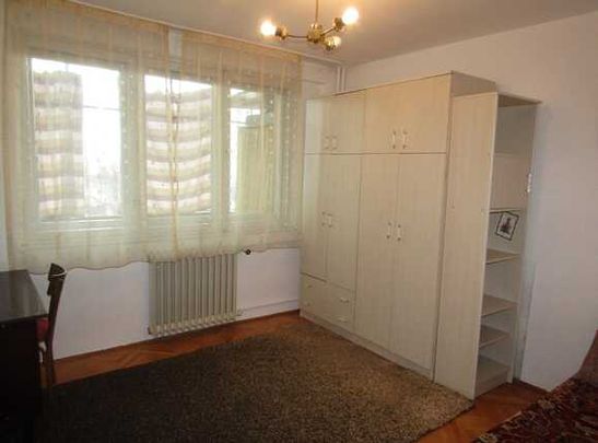 Apartament cu 2 camere, 52 mp, etaj intermediar, zona Mercur - Photo 1