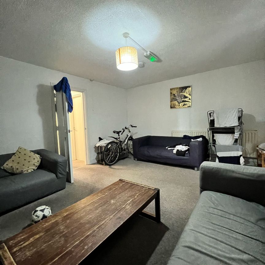 Flat 3 Raddlebarn Court - Photo 1