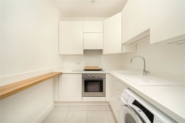 Sinclair Road, Brook Green, W14, London - Photo 1