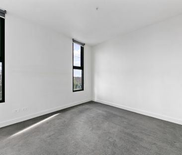 CENTRAL LOCATION.... - Photo 6