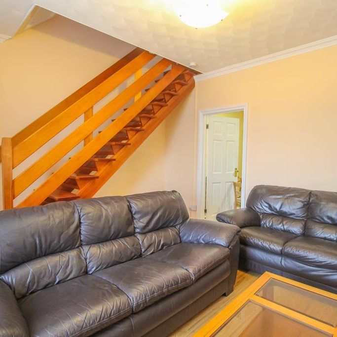2 bedroom house to rent - Photo 1