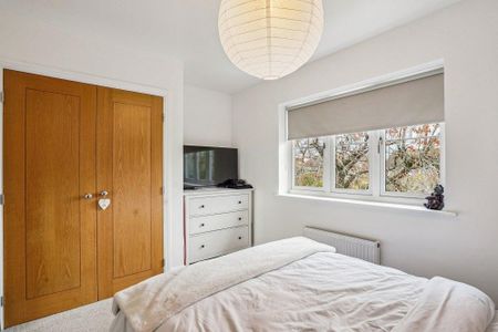 2 bedroom semi-detached house to rent - Photo 4