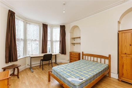 6 bedroom terraced house to rent - Photo 3