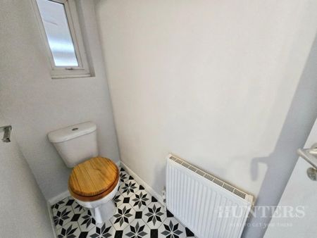 2 bedroom maisonette to rent - Photo 4