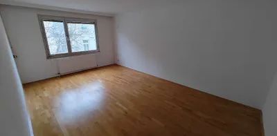 Frisch renovierte 3-Zimmer-Wohnung in ruhiger Lage mit Top-Anbindung (U4/ U6) - Photo 2