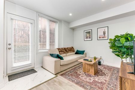 For Lease - 10 Douro Street Unit# 525, Toronto, Ontario - Photo 3