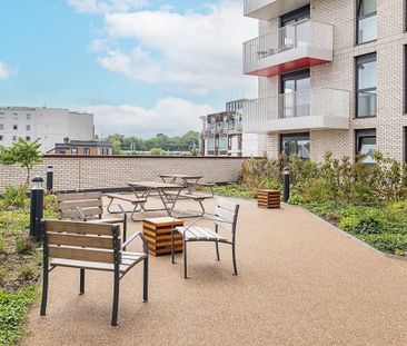 2 bedroom apartment to rent - Photo 6