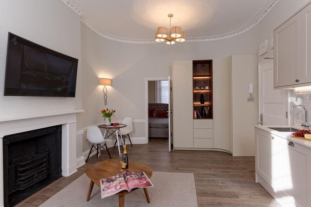 1 bedroom flat to rent - Photo 1