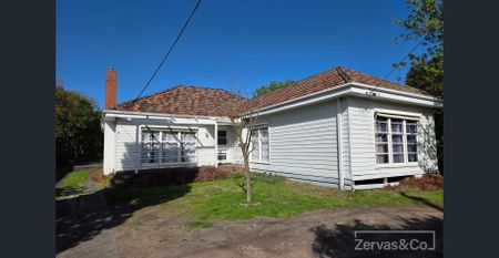 VERY CLOSE TO MONASH MEDI CENTRE & CLAYTON SHOPS - Photo 4