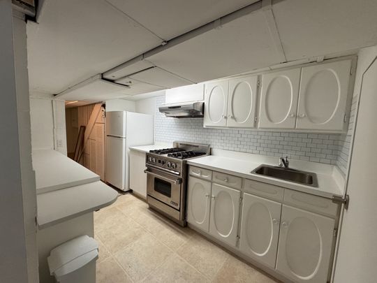 For Lease - 30 Foster Street Unit# B, West Centre Town, Ontario - Photo 1