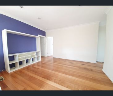 10 Richardson Street, Box Hill South, Vic 3128 - Photo 1