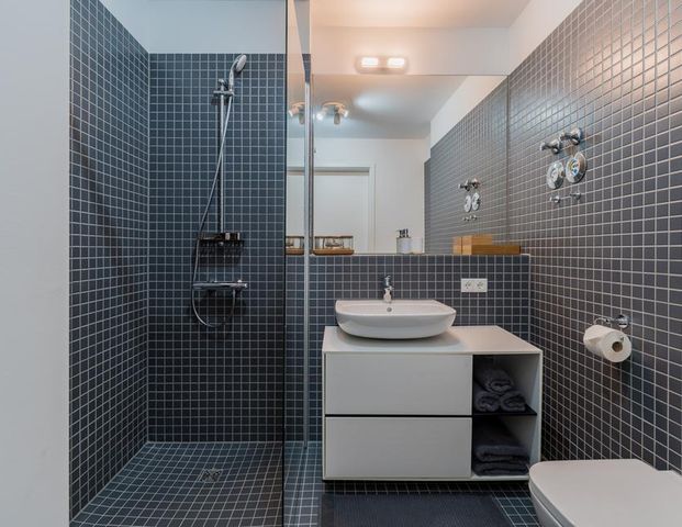 Möbliertes Singel-Apartment mit Gartent im Dreieck zwischen Friedrichshain, Kreuzberg und Neukölln - Foto 1