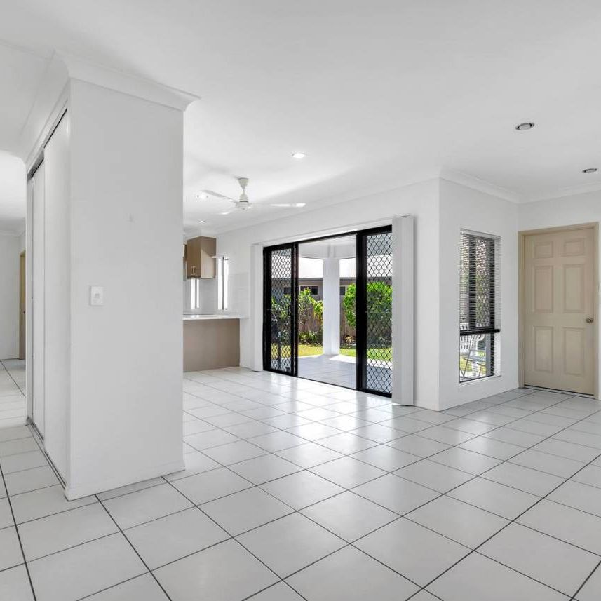 Silkwood Ridge Estate 4 bedroom home neighbourly community - Photo 1