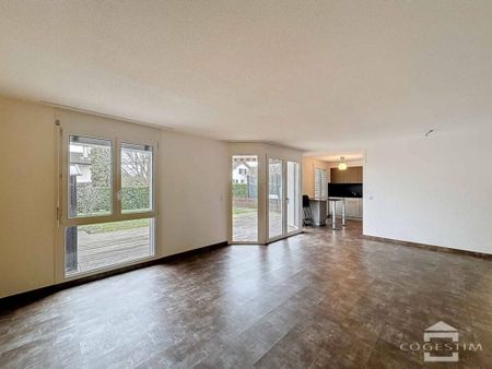 Appartement de 4.5 pièces avec jardin privatif - Photo 3