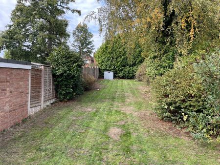 3 bedroom semi-detached house to rent - Photo 5