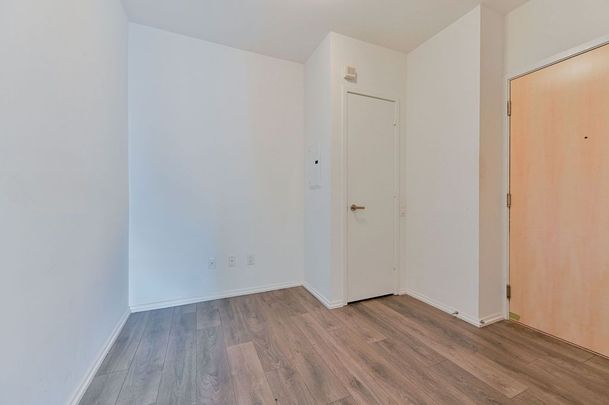 For Lease - 45 Charles Street Unit# 512, Toronto, Ontario - Photo 1