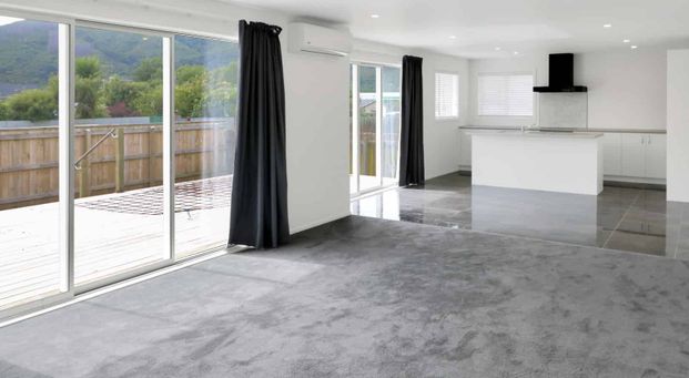 Spacious and sunny Home - Photo 1