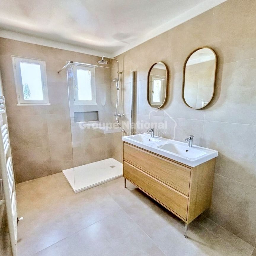 LOCATION HAUT DE VILLA T4 SAINT VICTORET, - Photo 1