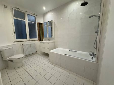 Rental Apartment Paris 8th - Photo 5