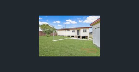 Three Bedroom Home - Photo 3