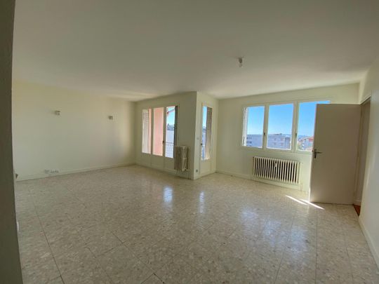 Location Appartement 4 pièces 70m² VALENCE 26000 - Photo 1