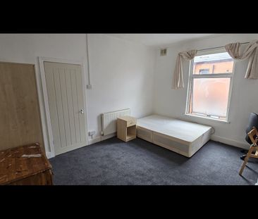 1 Bed Terraced House, Aviary Mount, LS12 - Photo 4