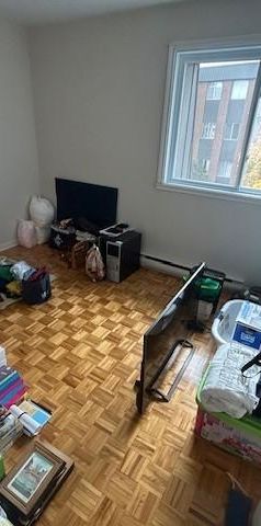 !|! LOGEMENT 4 1/2 À LOUER 1 475$ !!! LIBRE LE 1ER JANVIER 2026 - Photo 1