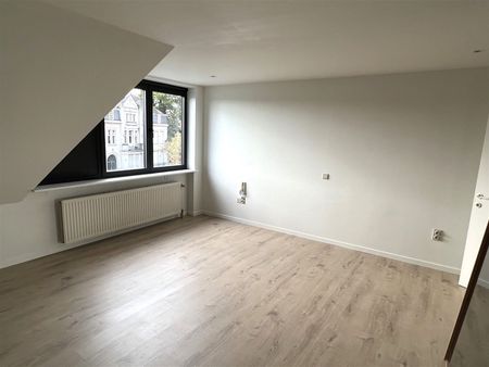 Royaal en lichtrijk appartement met 3 slaapkamers en dakterras - Foto 5