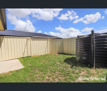 Separate Granny Flat with Air Conditioning- Available 29.12.2025 - Photo 6