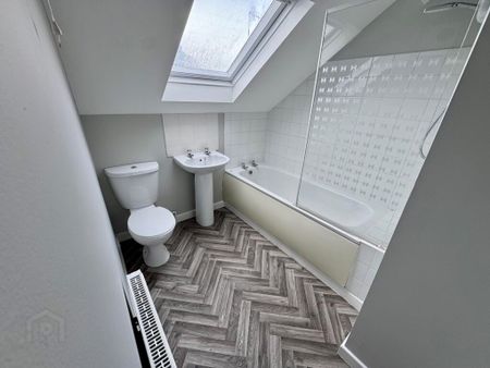 Apt 8 Invermore House, Ilse Court, Mill Road, Larne, BT40 3BS - Photo 3